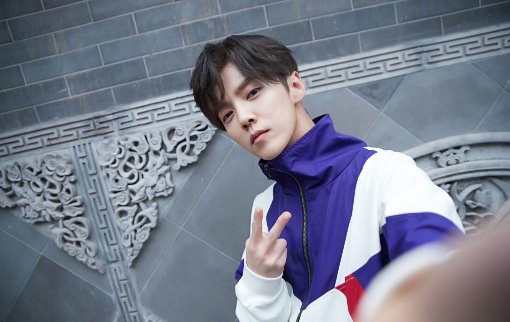 鹿晗晒进球视频,鹿晗晒健身照