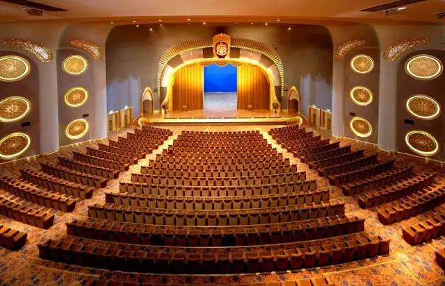 探秘全球唯一8级酒店,全球唯一的8星级酒店