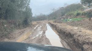 帕杰罗跑烂泥巴路,帕杰罗走山路