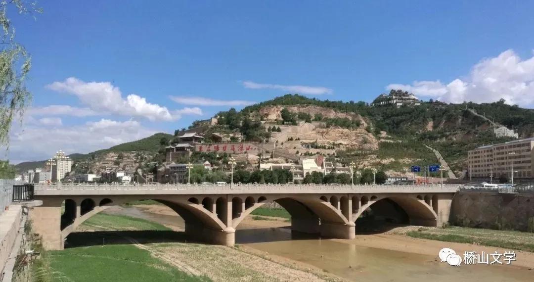 延安树顶漫步景区,漫步延安