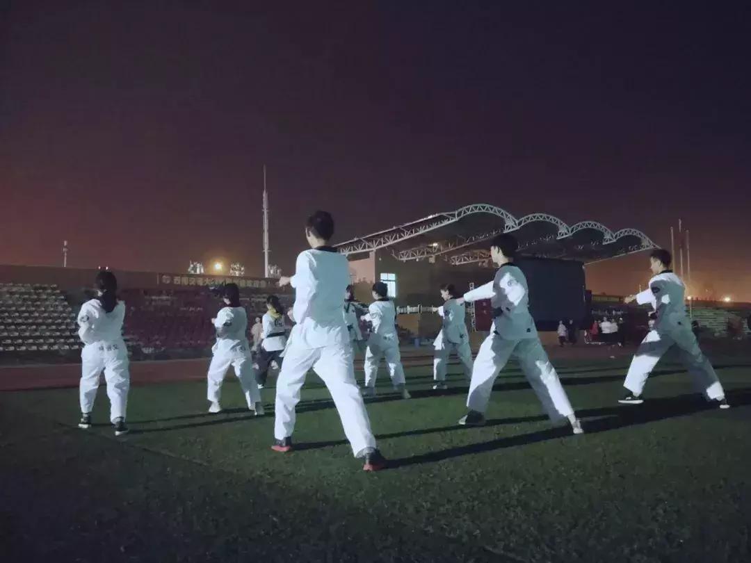 燃烧我的卡路里舞蹈完整版,燃烧你的卡路里完整