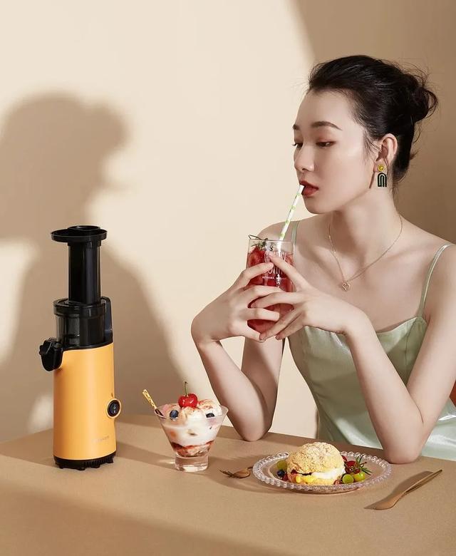 新型打汁机榨果汁,自己做一个简单自动榨汁机