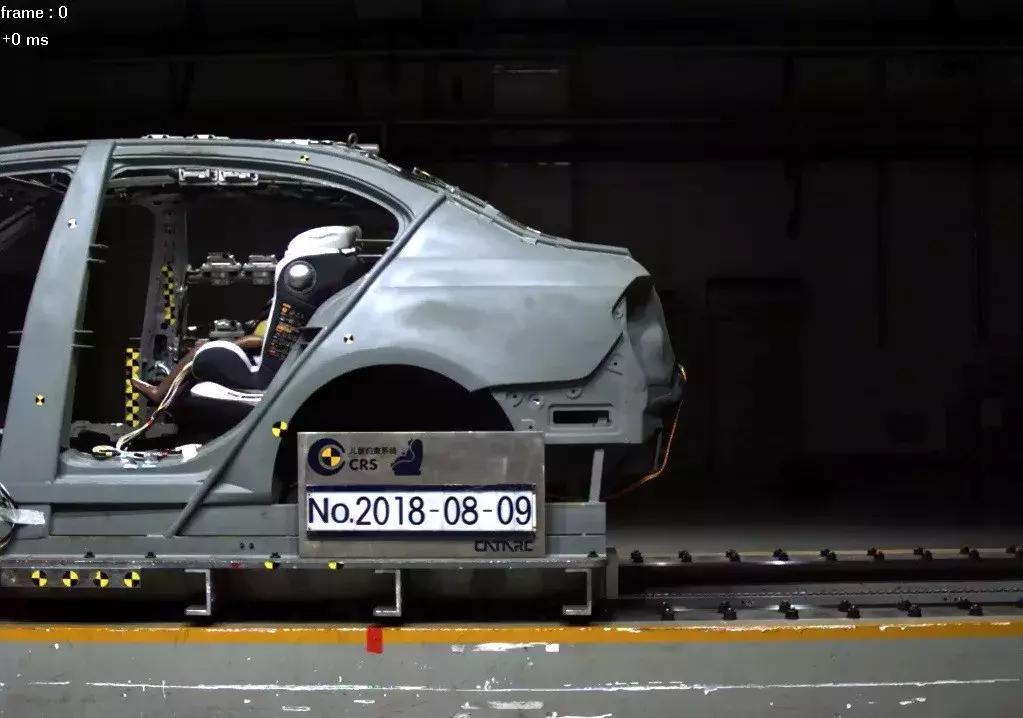 儿童安全座椅和安全座椅增高垫,儿童安全座椅哪种安装方式最安全