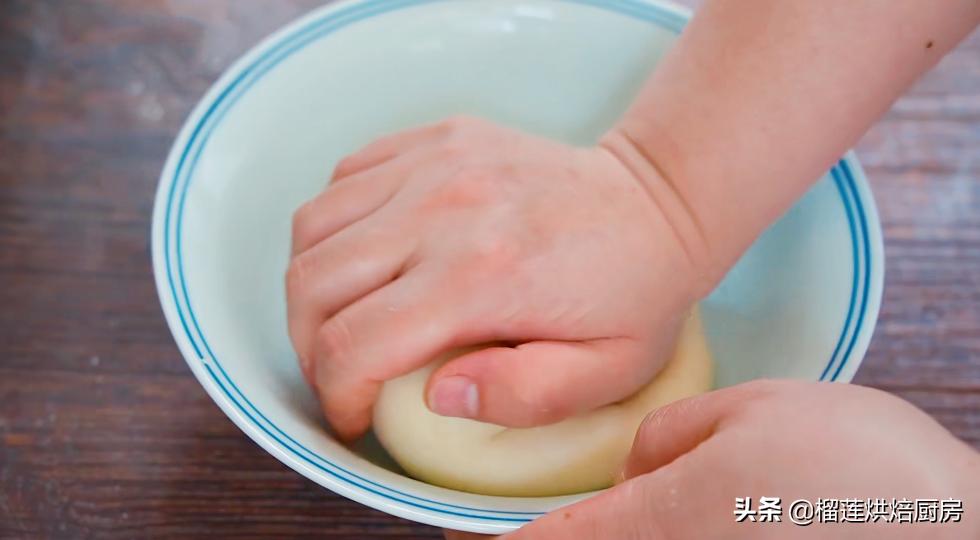 皮薄馅厚香甜绵软绿豆饼,怎样用绿豆磨浆做绿豆饼