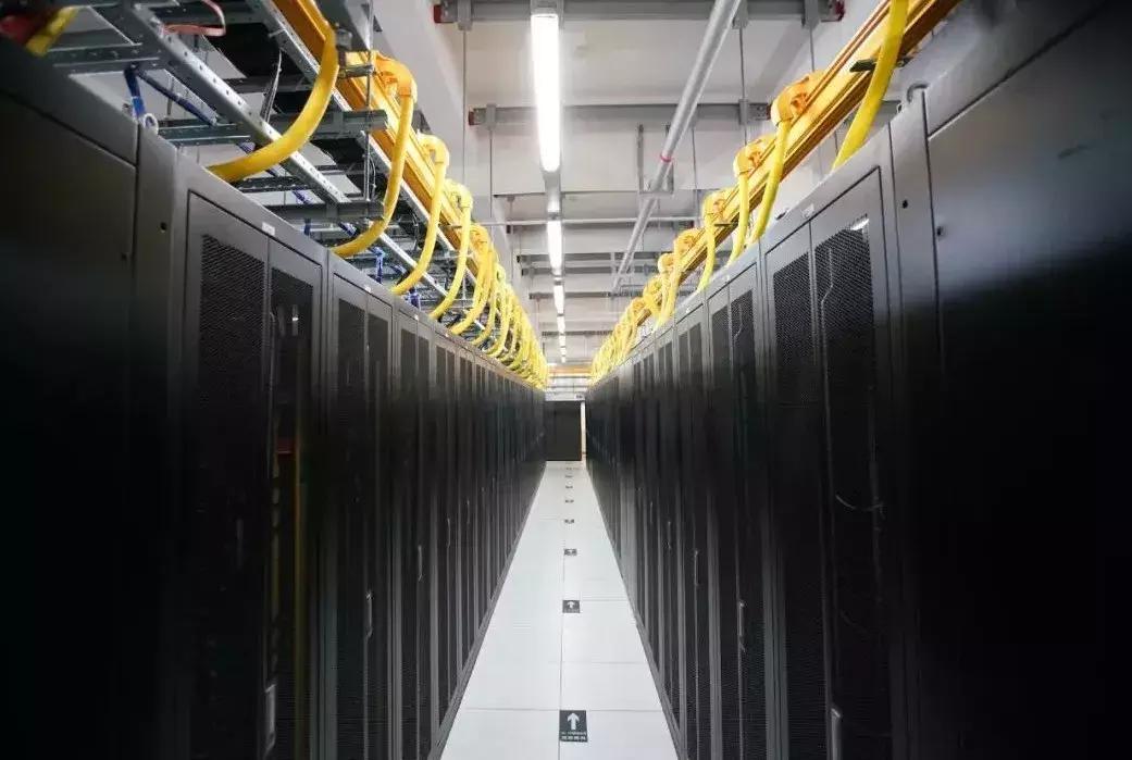 华为腾讯苹果,把苹果手机装进华为手机里