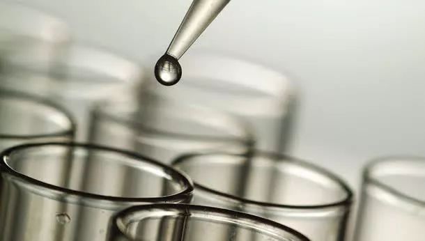 长痘千万不要做的事痘痘肌必看,长痘痘千万不要做的8件事