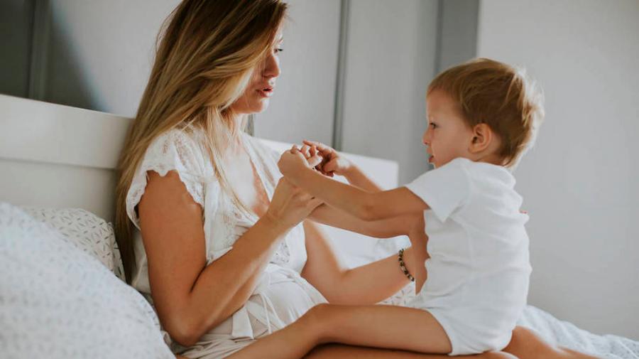 孩子哭闹不休怎么办高情商回复,哭闹不止的孩子怎么办