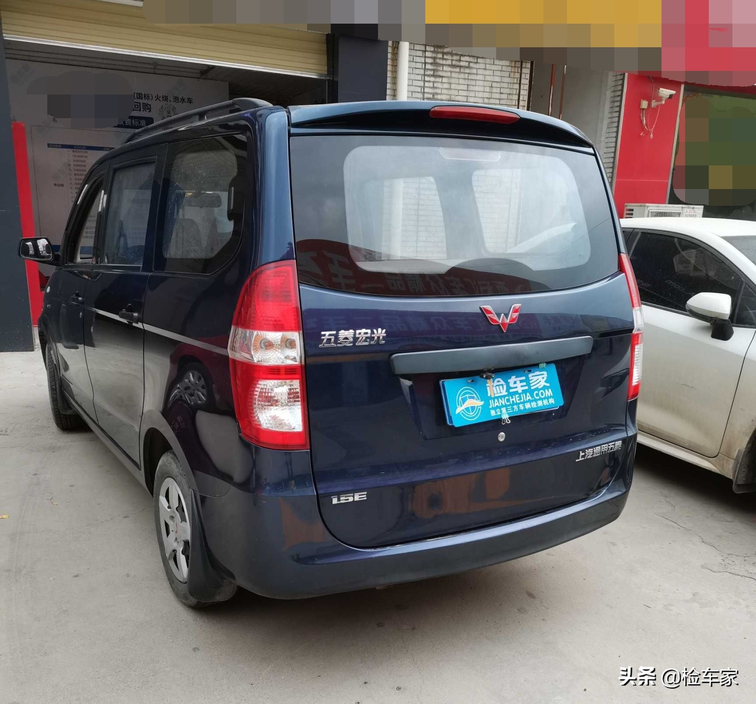 五菱宏光六年值多少钱,六万左右的五菱宏光s能砍价多少