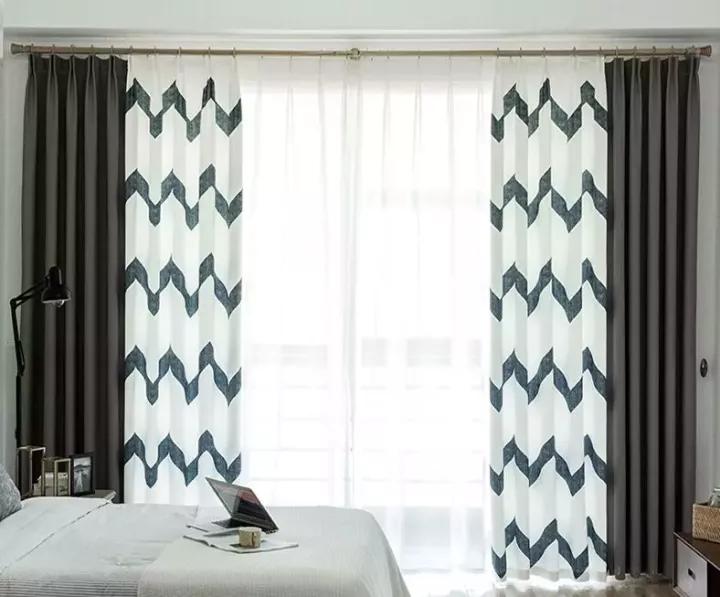 选窗帘要纯色的好还是拼接的好呢,选窗帘都比较在意哪些方面