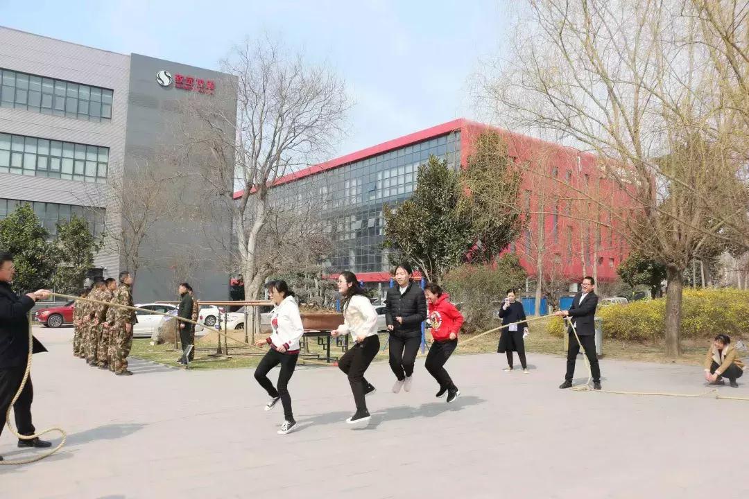 有颜又有趣，航田女神节真的好嗨哟！