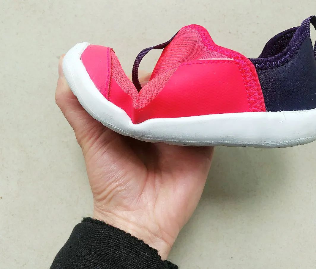 学步鞋机能鞋第一双,婴儿学步鞋怎么选棉底还是硬底