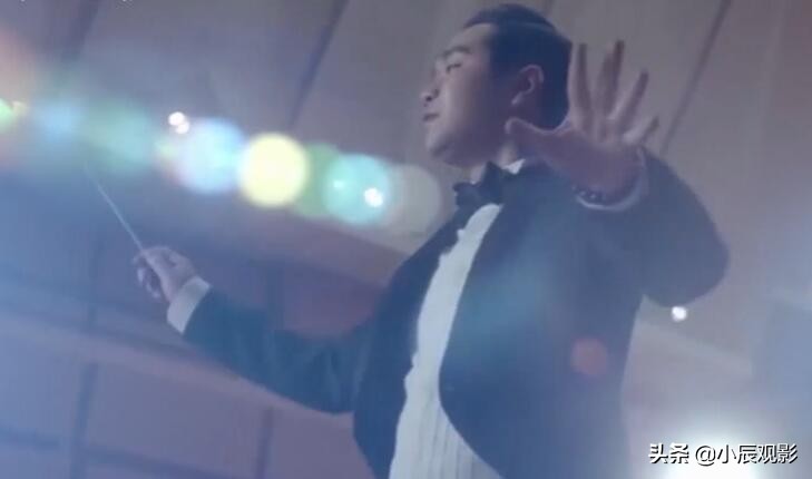 周星驰少林足球招牌动作,少林足球队周星驰演的完整版