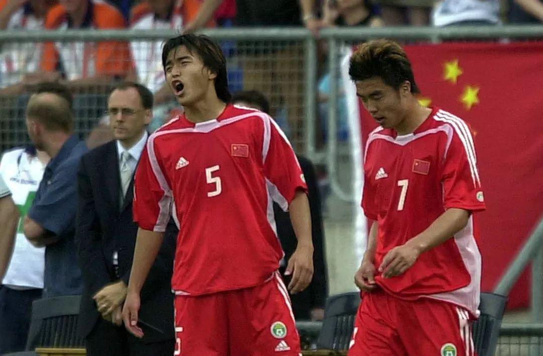 身影与长发齐飞，秋水共长天一色！中国足坛的长发*男美**子让你知道