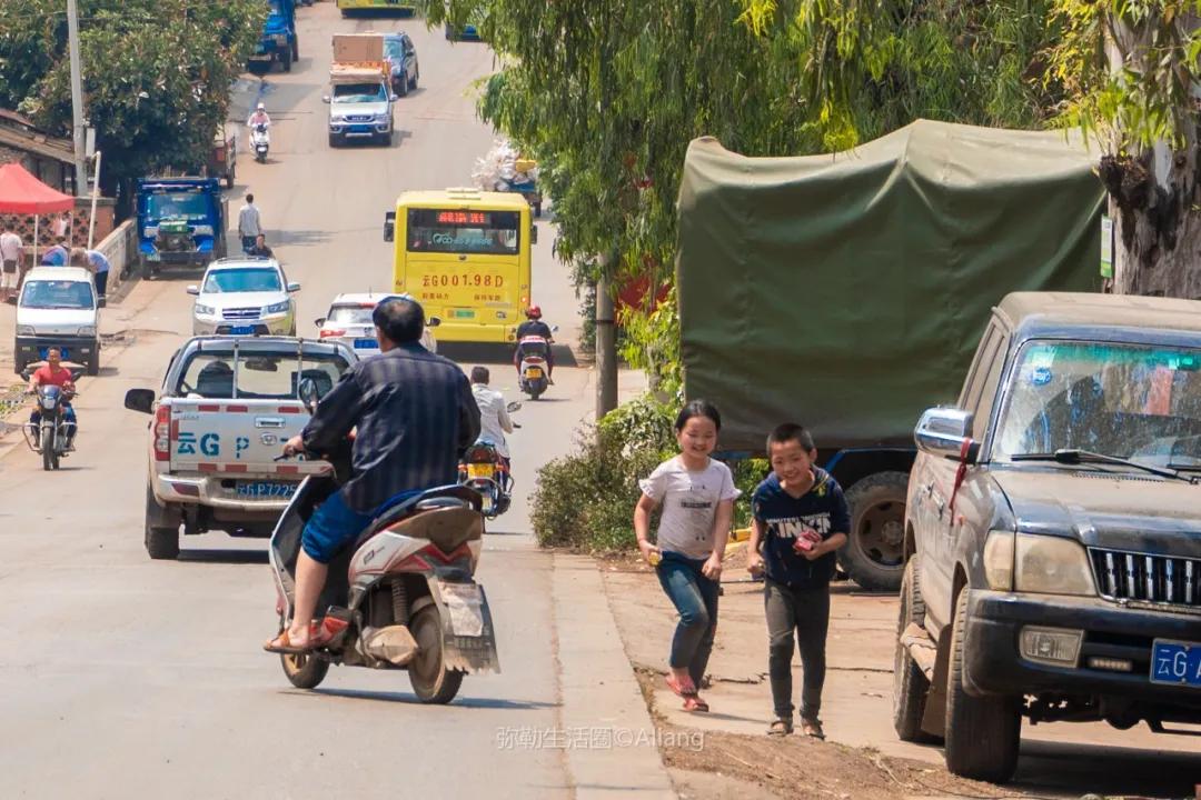 弥勒97年历史的老饭店，传了四代人，穿开裆裤小娃吃成了老头