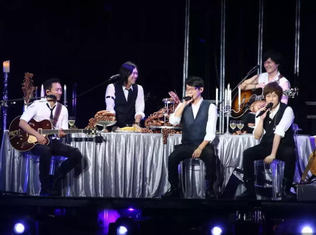 2004年华语乐坛有多疯,2004年华语乐坛流行歌曲巅峰