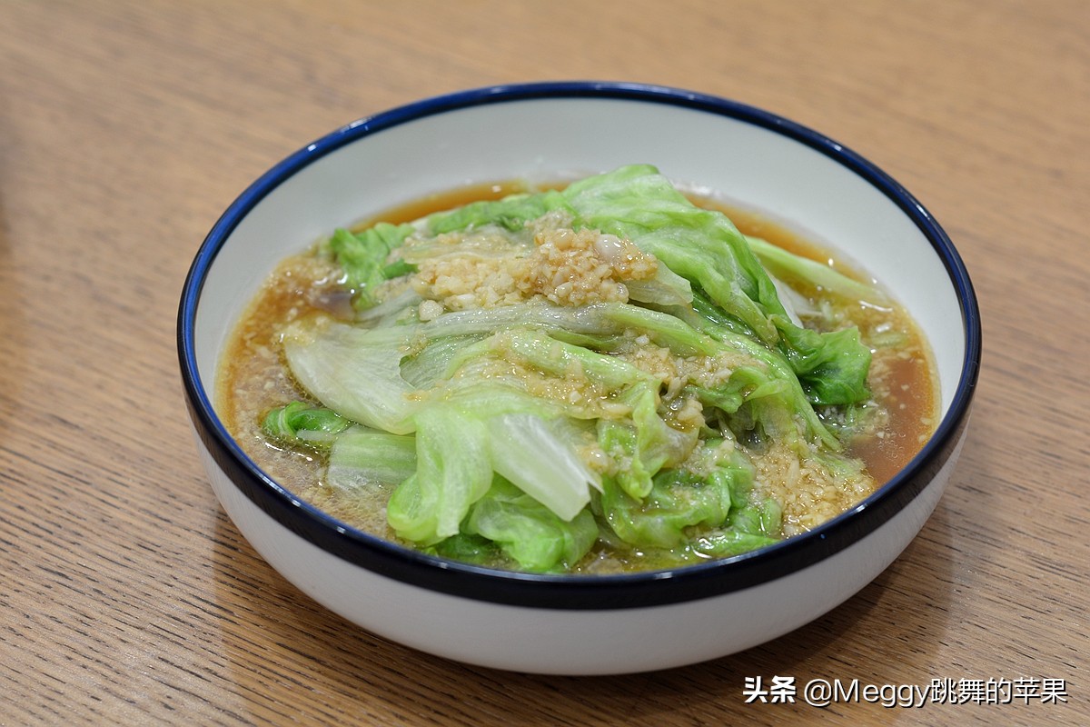 母女俩午餐简单又好吃,一家三口精致午餐