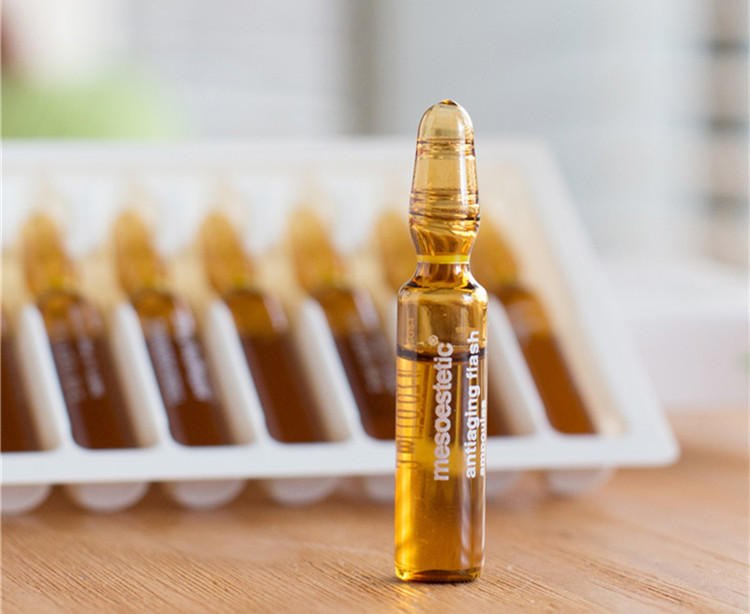 不想显老吃什么抗衰老,极力推荐各位入手的一款抗衰精华