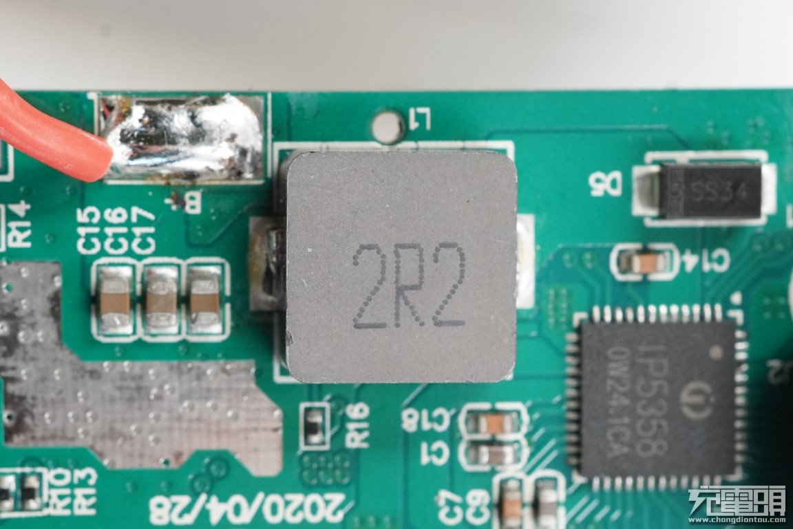 羽博充电宝拆解20000电芯,羽博30000毫安移动电源拆解