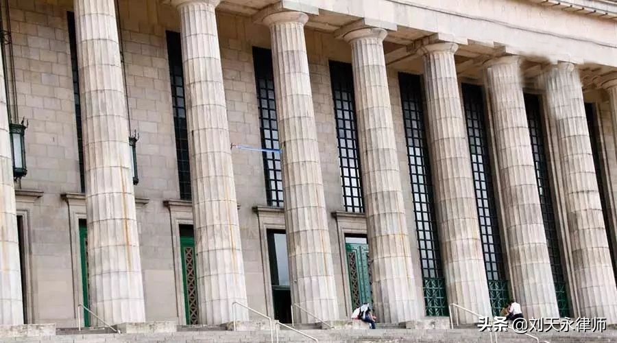 买方不配合过户可以起诉吗,卖方不开具发票属于违法吗