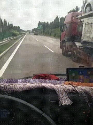 爱自由爱运输赵国永与多利卡飞驰在路上