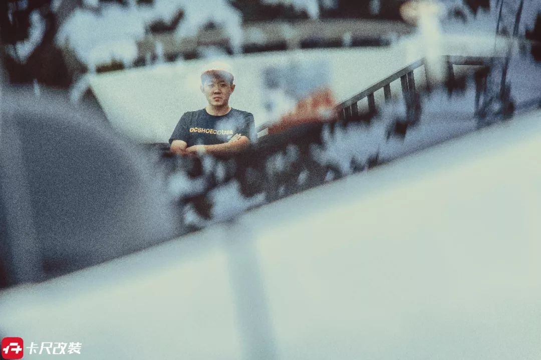 白色本田飞度潮享版怎么改装好看,7万买飞度60万改装