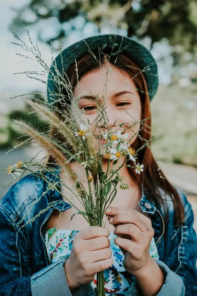 下巴额头反复长痘怎么调理,额头和后背长痘是什么原因