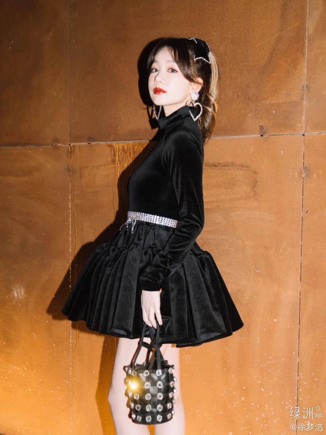 现在流行圆脸还是瓜子脸,现在是流行瓜子脸还是圆脸