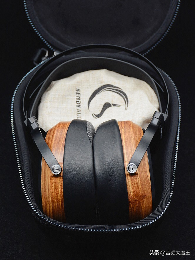 木匠与美人——SendyAudio黑美人Aiva开箱篇