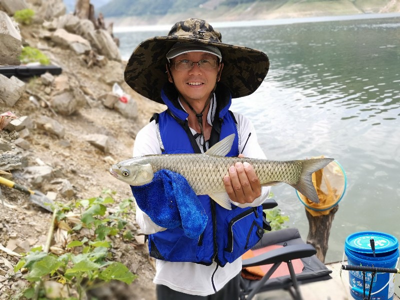 距昆明300公里的垂钓天堂,距离云南近的万峰湖野钓地点推荐