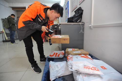 坐办公室不如跑外卖,坐办公室不如送外卖