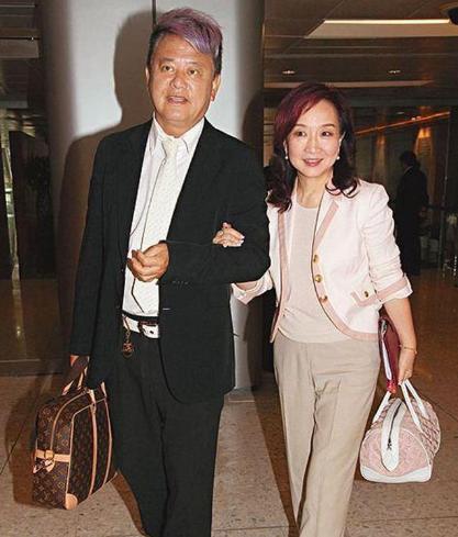 黄杏秀：曾是TVB第一侠女，下嫁陈百祥后，过得怎么样？