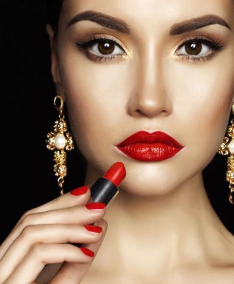 有什么口红比较滋润,大牌口红哪款显白又保湿