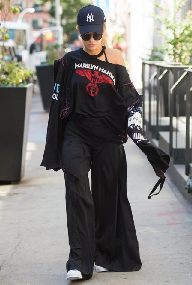 夏季的棒球帽怎么搭出活力的感觉,一顶棒球帽是万能的搭配利器