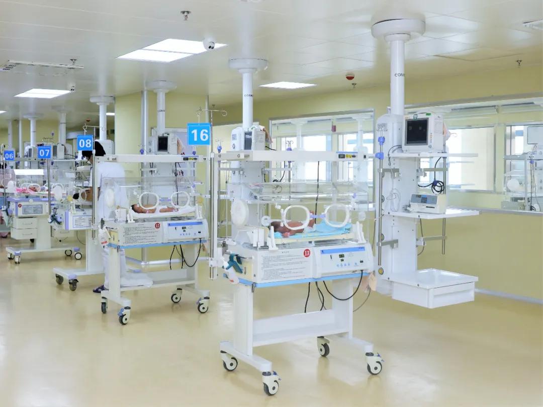 关爱新生呵护未来——记安溪县医院新生儿科独立开科满月