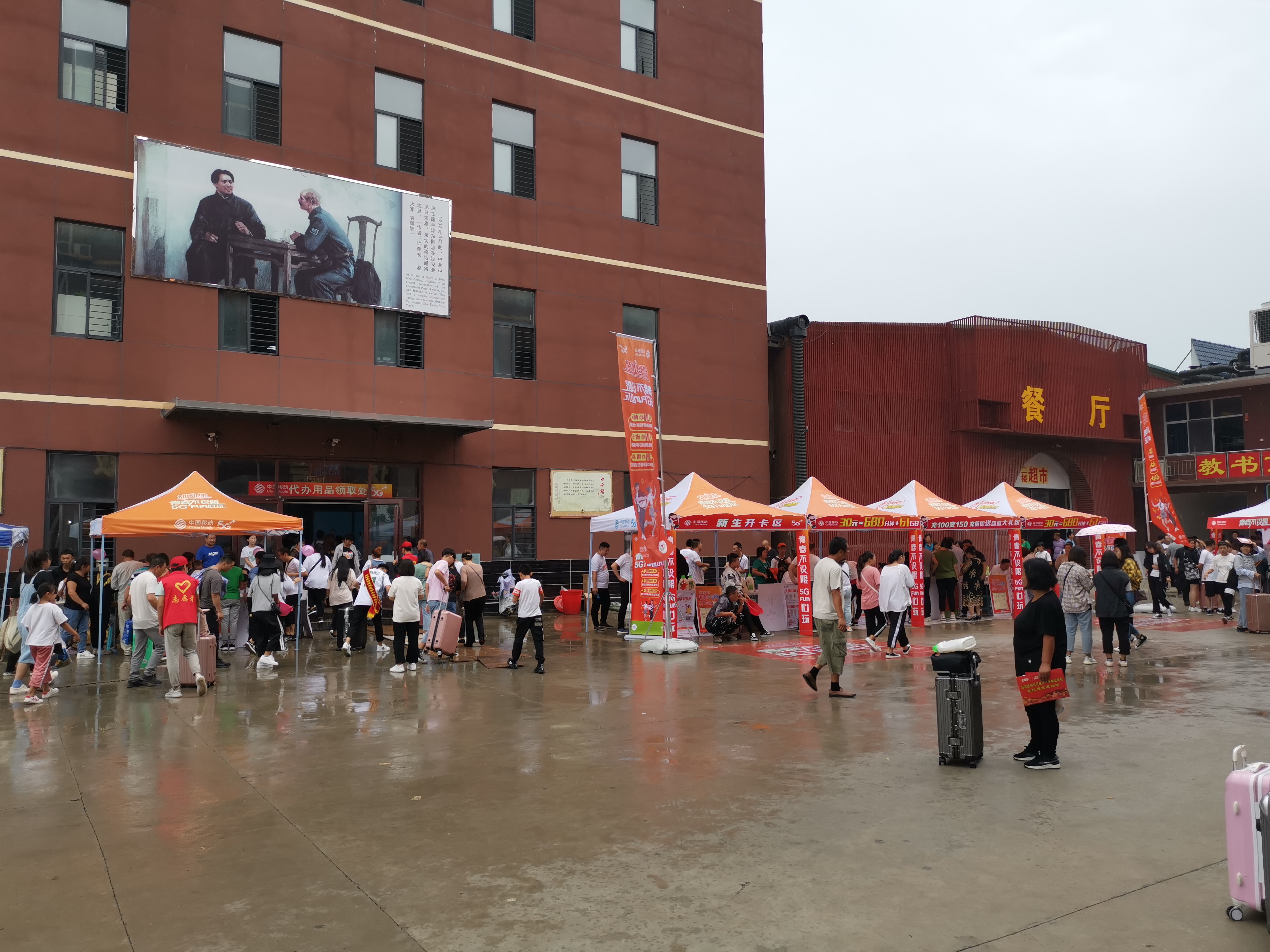 念大专一年费用得多少钱,念大学一年需要多少钱