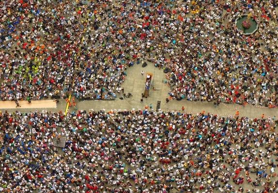 柬埔寨员工一言不合就*工罢**，辞职？这开厂的谁受得了……