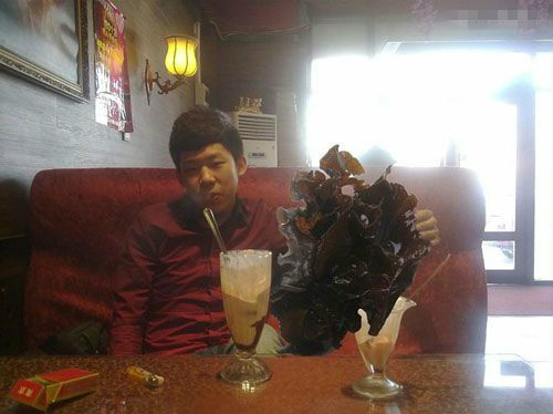 求帮忙p图搞笑,求ps大神帮忙p图搞笑