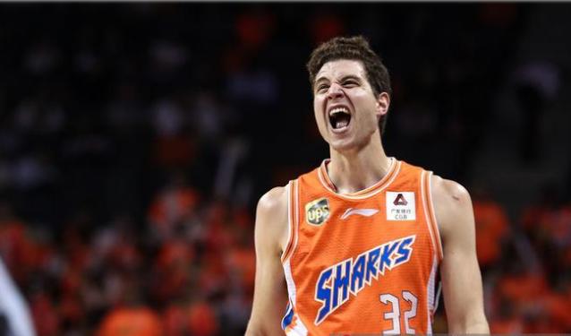 最新cba篮球裁判规则及手势视频,cba最新篮球判罚规则