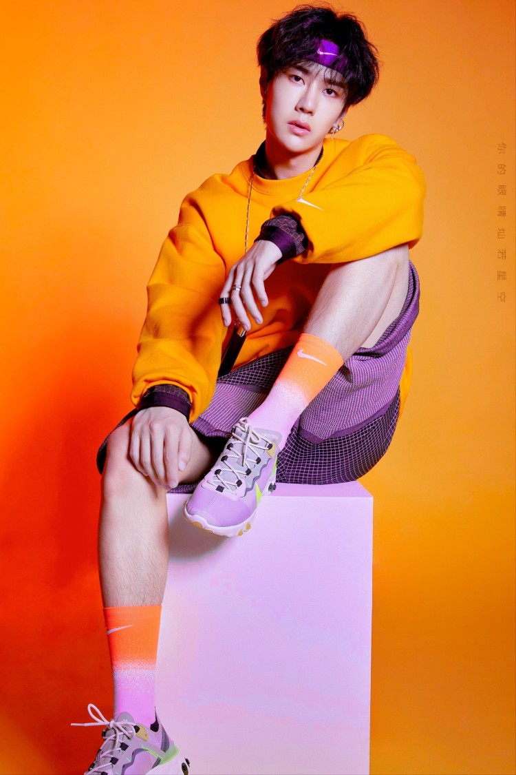 王一博耐克斜挎包内部细节图,王一博耐克斜挎包怎么洗