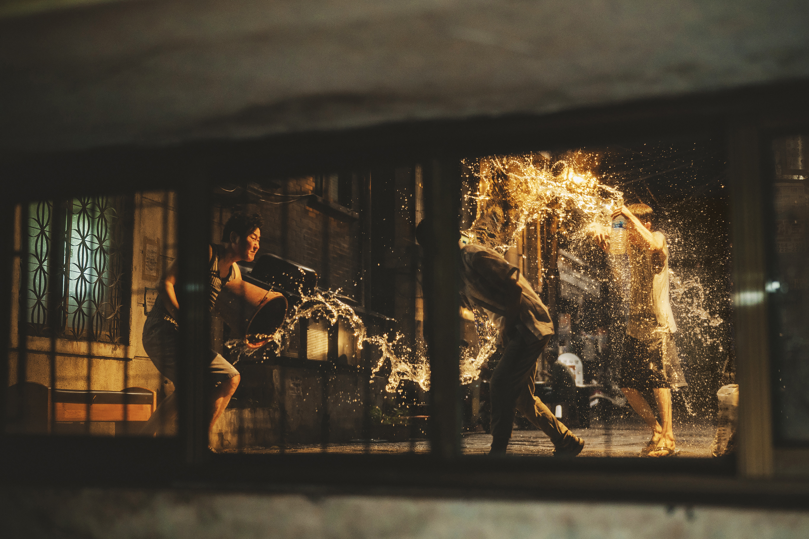 电影《寄生虫》深度解析,寄生虫电影中的空间设计