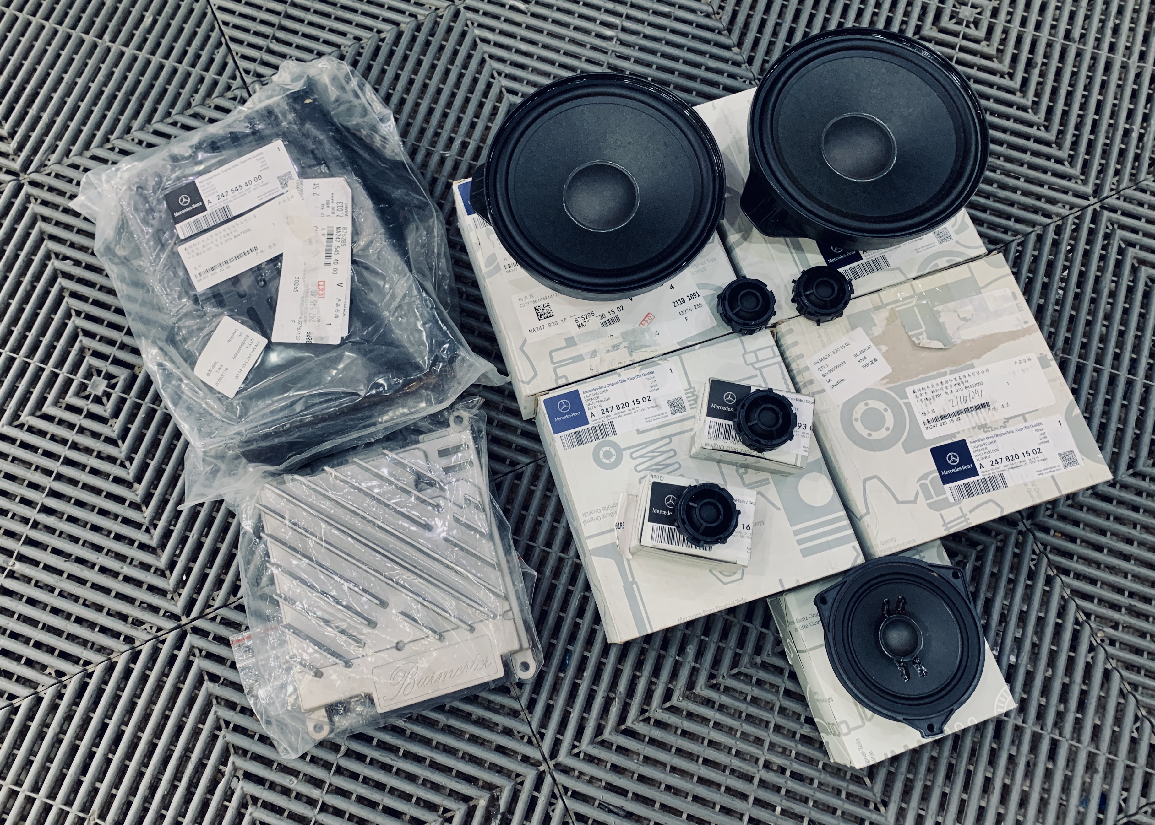 越野轮胎前后配,越野轮胎搭配在小轿车上好不好看