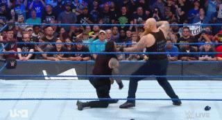 「SD9.4战报」罗曼又遭被暴虐！连蛋妞都被挨打了