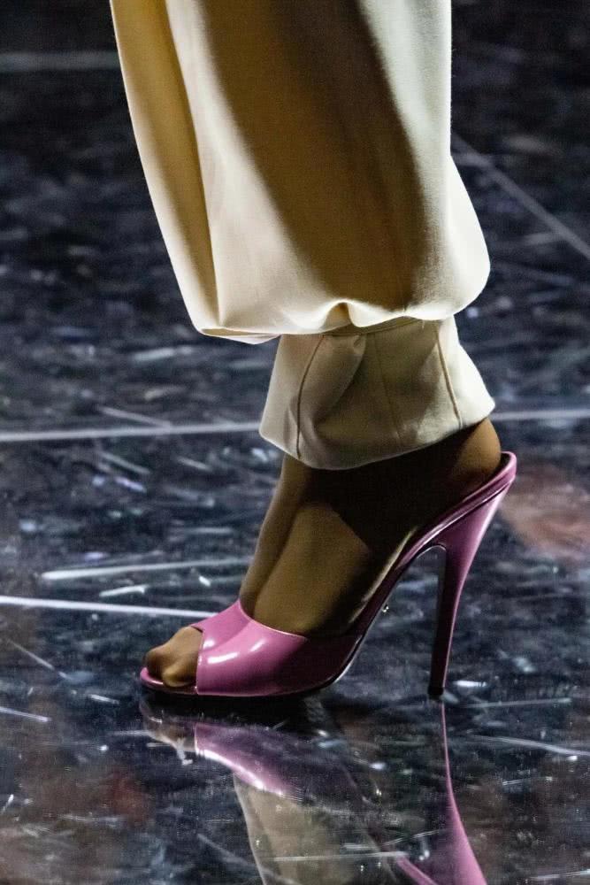 阔脚裤在冬天怎么穿最好看,阔脚裤怎么穿才好看