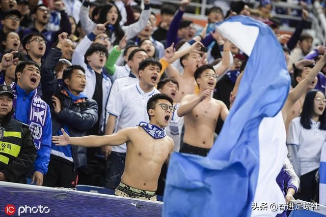 缇庝附瓒崇悆,缇庝附瓒崇悆vs浼犳帶瓒崇悆