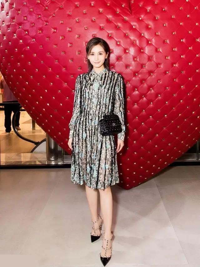 valentino金属铆钉高跟鞋,valentino铆钉高跟鞋价格