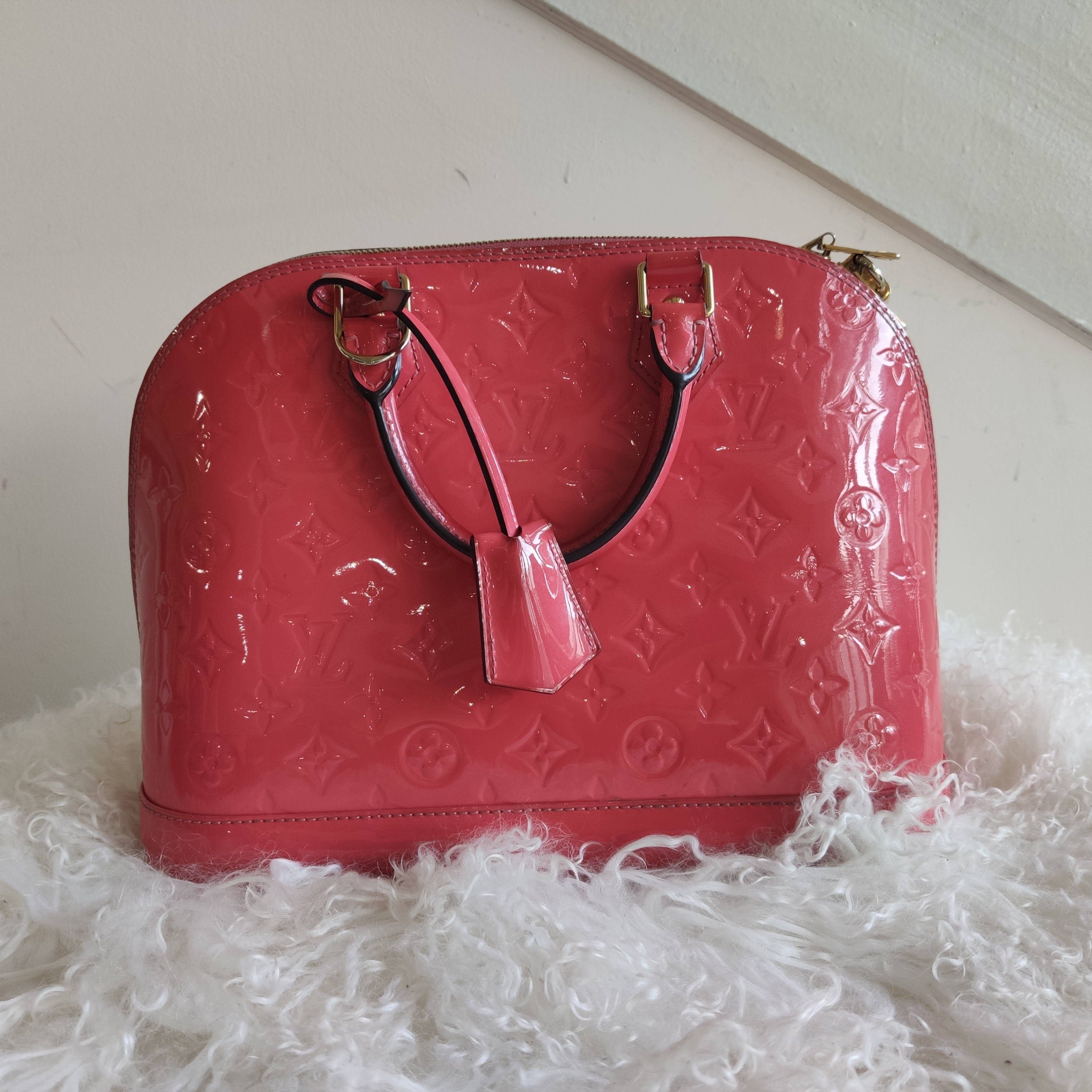 lv防晒衣男款,lv真假辨别最快的方法