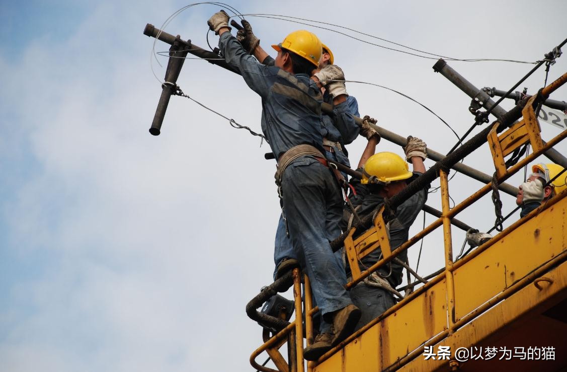 目前大专就业率比较高的专业,大专选什么专业就业前景好工资高