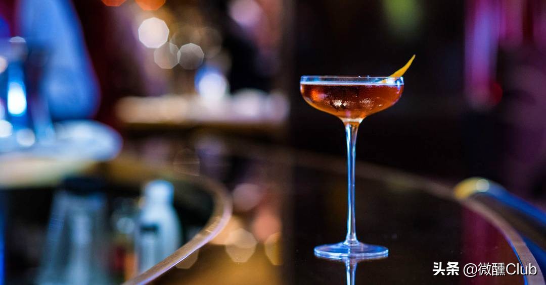 酒吧营销技巧培训课程,调酒吧台培训方案