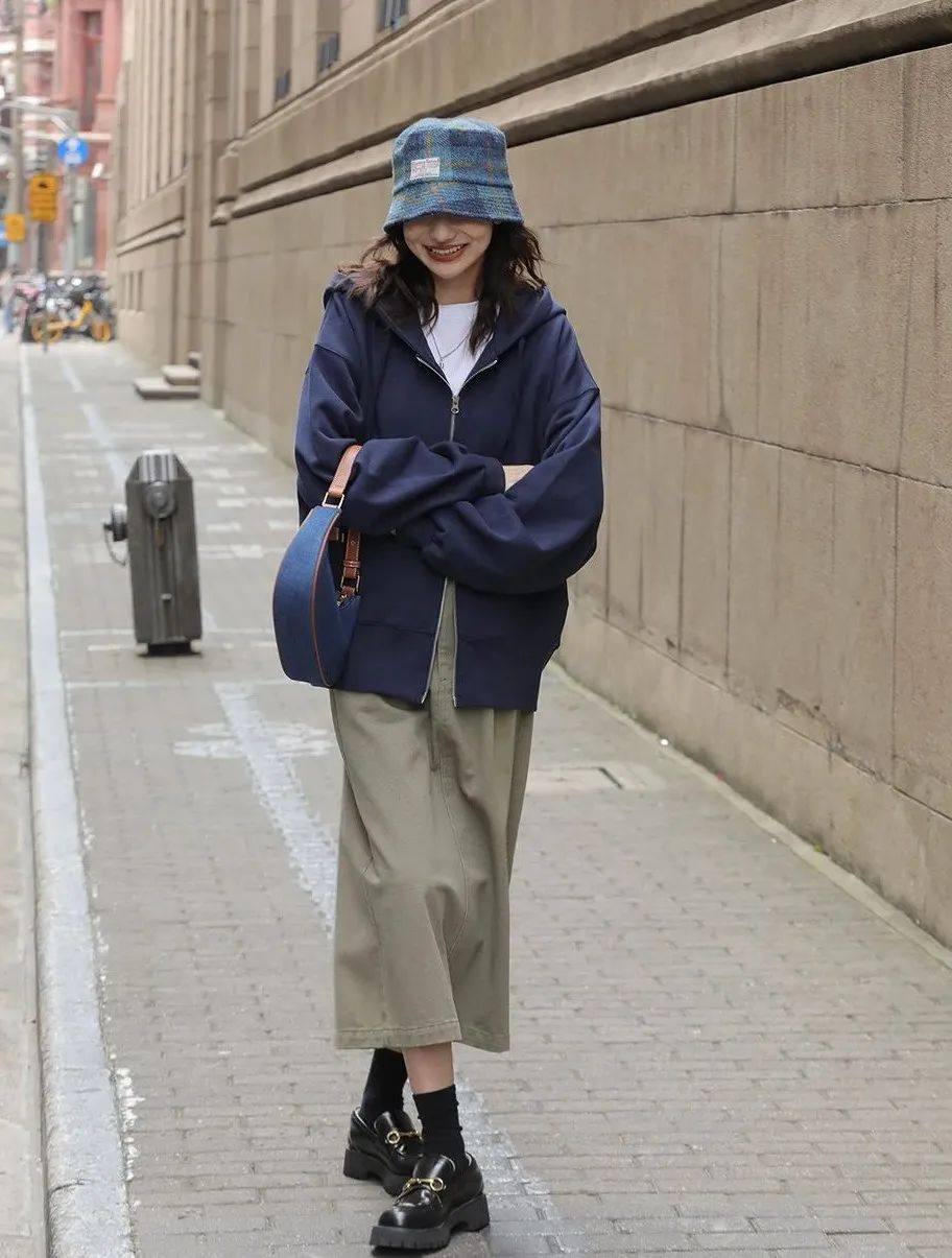 想穿得简单舒适一点,想要穿得时髦又凉快