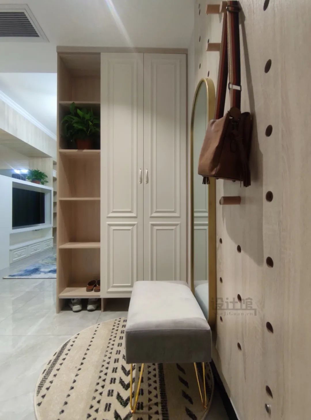 进门玄关没位置如何做鞋柜,进门没有玄关怎么做鞋柜餐边柜